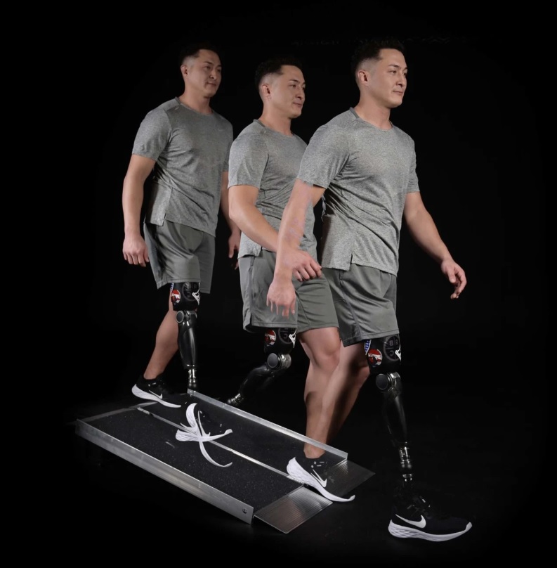 Össur Power Knee Mikro İşlemcili Diz Eklemi